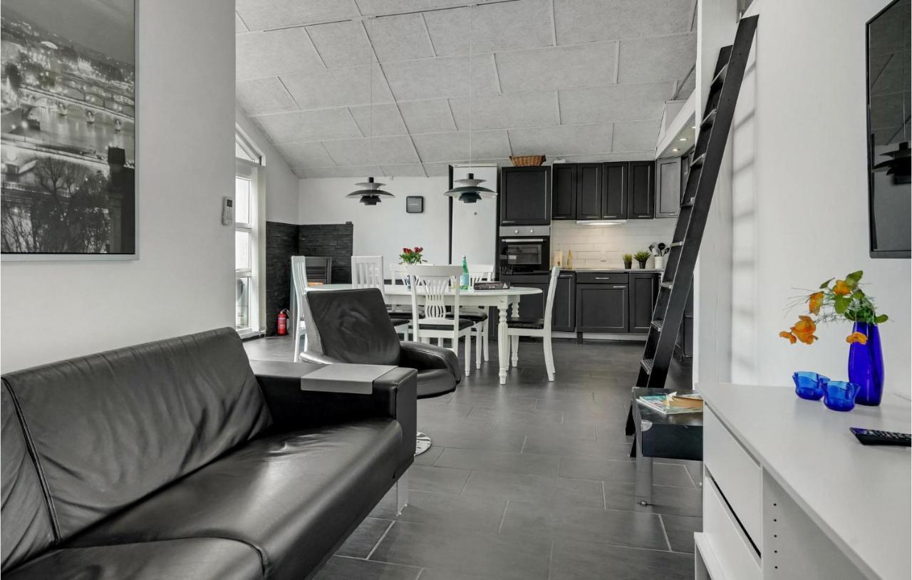 Beautiful Home In Borkop With Kitchen Bagian luar foto
